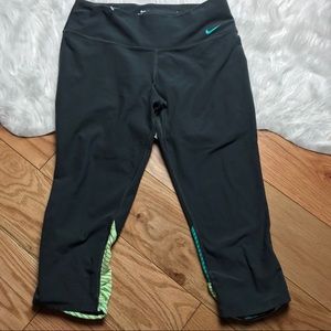 Nike Dri-Fit Medium Gray & Green Cropped Leggings
